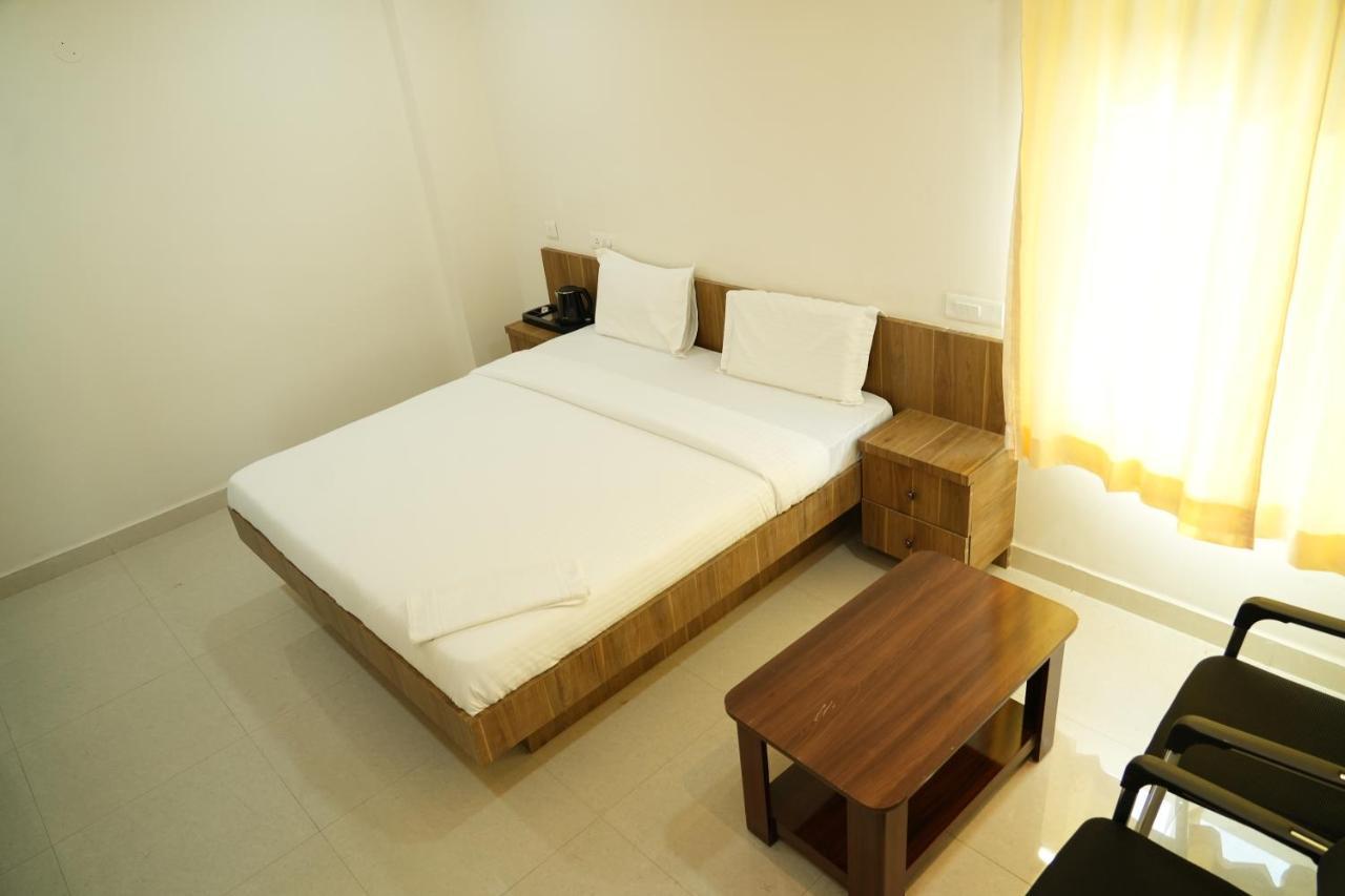 5 Star Grand- Premium Hotel Shamshabad Exterior foto