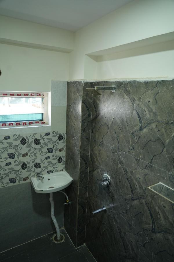5 Star Grand- Premium Hotel Shamshabad Exterior foto