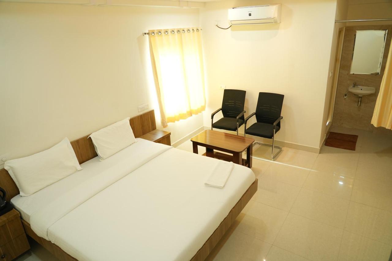 5 Star Grand- Premium Hotel Shamshabad Exterior foto
